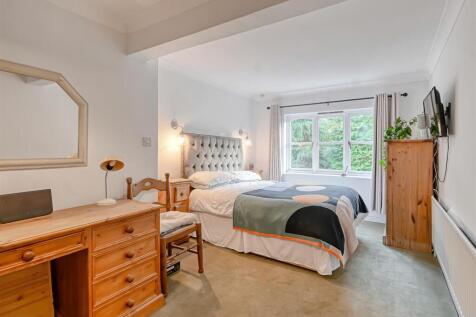 1 Wells Close-09.jpg