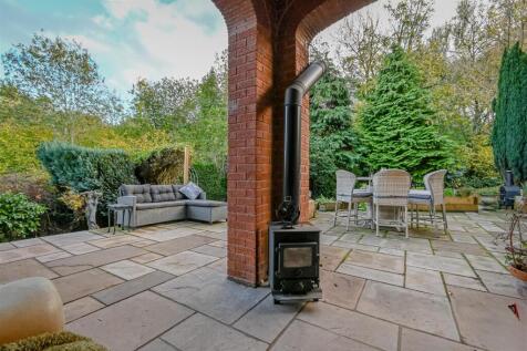 1 Wells Close-32.jpg