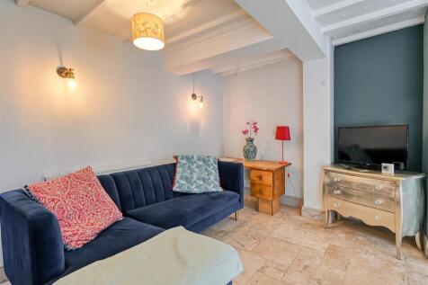 18 The Wharfage-3.jpg