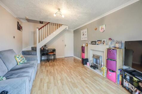 10 Ridley Close-5.jpg