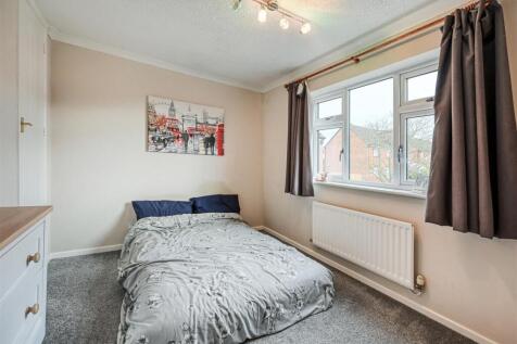 10 Ridley Close-2.jpg