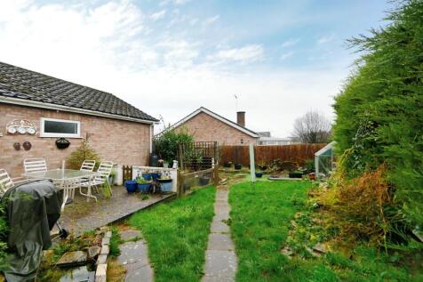 2 Grasmere Drive-25.jpg