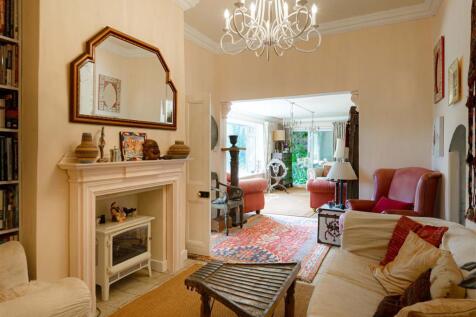 Castle Cliffe House-sitting room2.jpg