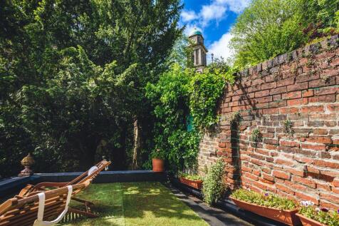 Castle Cliffe House-roof terrace4.jpg
