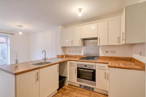 7 Hitchens Way-7.jpg