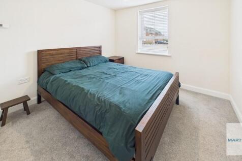 CAM03663G0-PR0172...