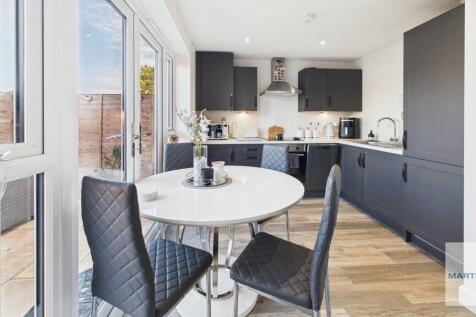 CAM03663G0-PR0204...