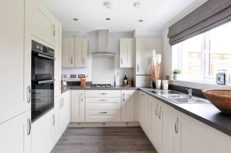 3 sided kitchen with lots of storage