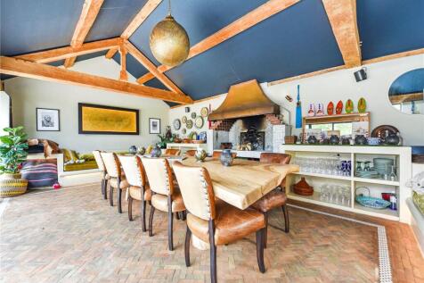 Detached Dining Room