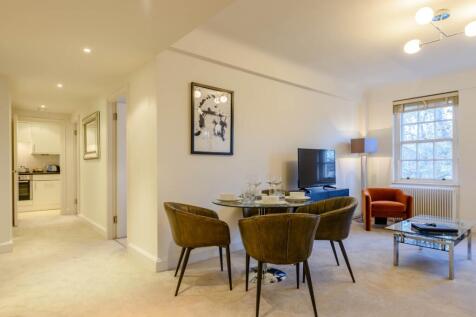 8447084-interior_03