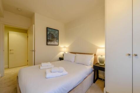 8447084-interior_30