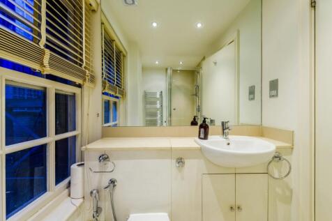 8447084-interior_36