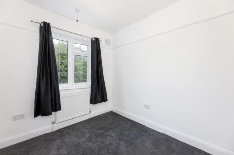 Lingfield Court F...