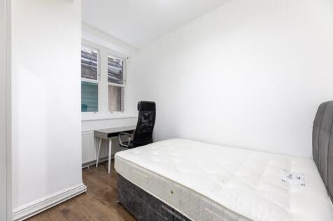 Cadogan Court F16...