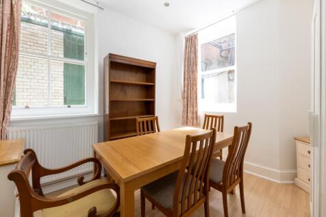 Cadogan Court F16...