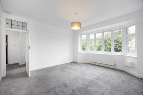 Lingfield Court F...