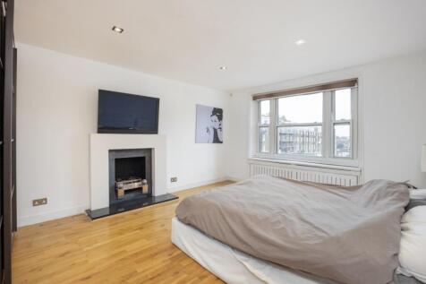 Ennismore Gardens...