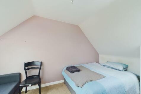 CAM01645G0-PR0041-STILL013.jpg