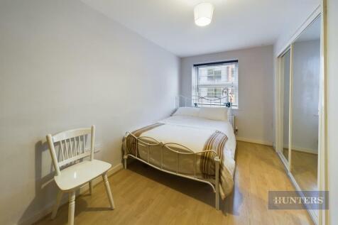 CAM01645G0-PR0136-STILL004.jpg