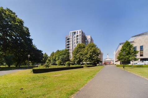 CAM01645G0-PR0068-STILL026.jpg