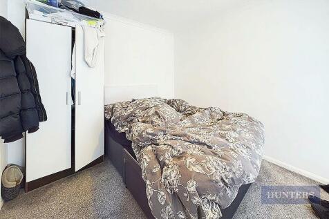 CAM01635G0-PR0191-STILL020.jpg