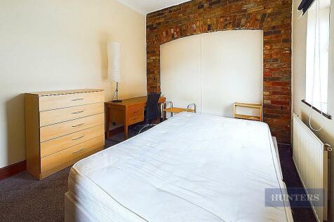 CAM01635G0-PR0222-STILL022.jpg