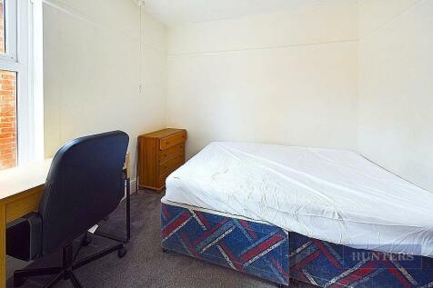 CAM01635G0-PR0218-STILL011.jpg