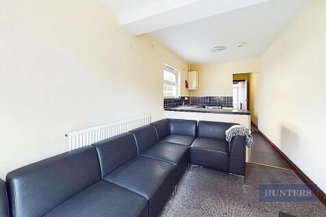 CAM01635G0-PR0266-STILL005.jpg