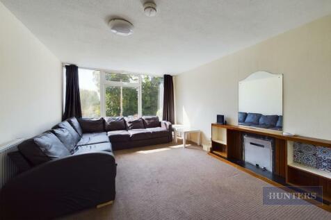 CAM01635G0-PR0295-STILL010.jpg