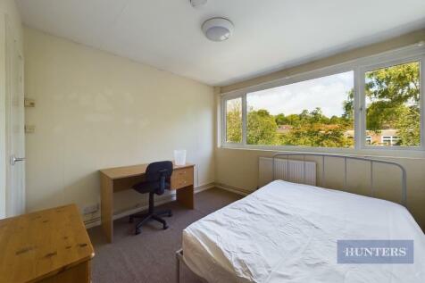 CAM01635G0-PR0295-STILL005.jpg