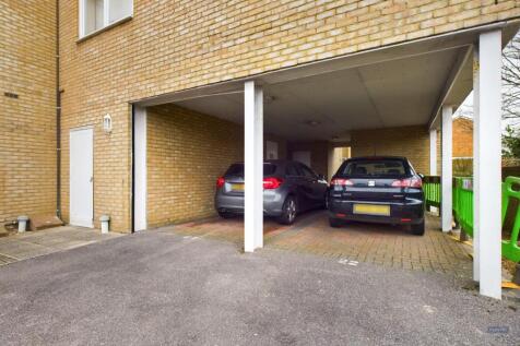 CAM01745G0-PR0073-STILL042.jpg