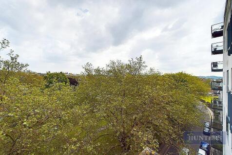 CAM01635G0-PR0190-STILL018.jpg