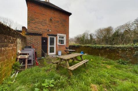 CAM01645G0-PR0020-STILL006-thumbnail-h750-70.jpg