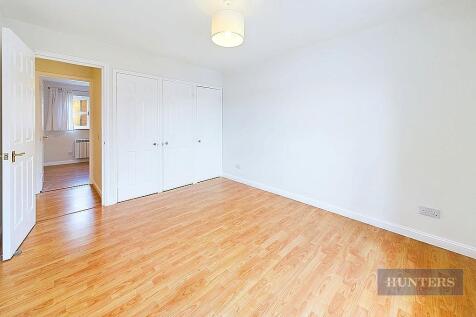 CAM01635G0-PR0175-STILL010.jpg