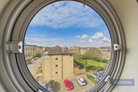 CAM05152G0-PR0042-STILL013.jpg