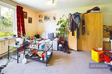 CAM01635G0-PR0192-STILL011.jpg