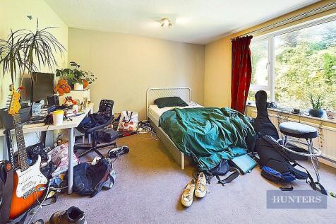 CAM01635G0-PR0192-STILL010.jpg