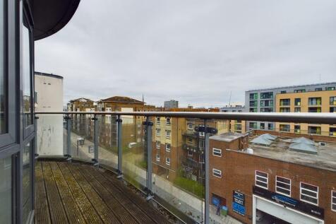 CAM01635G0-PR0045-STILL003.jpg