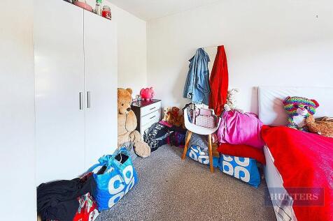 CAM01635G0-PR0191-STILL027.jpg