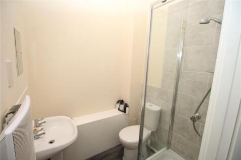 Shower/Room