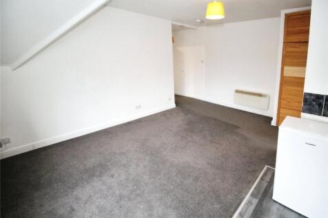 Lounge/ Kitchen 4