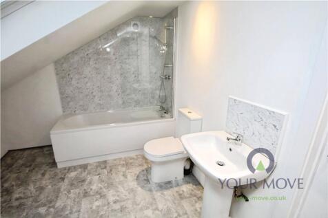 En-Suite Bathroom