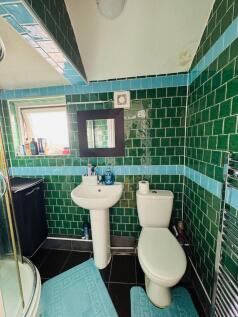 Bathroom / WC
