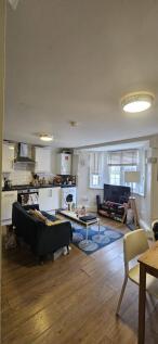 Kitchen / Lounge