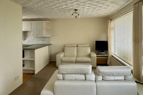 Open Plan Lounge/Dining/Kitchen
