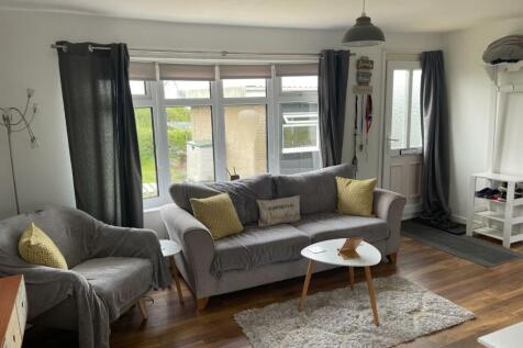 Open Plan Lounge/Dining/Kitchen