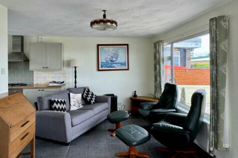 Open Plan Lounge/Dining/Kitchen