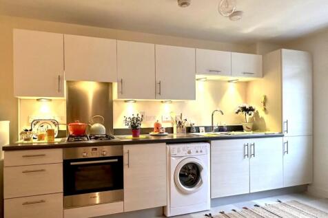 Lounge/Dining/Kitchen
