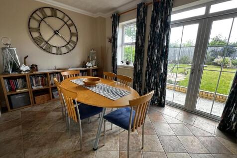 Breakfast Room