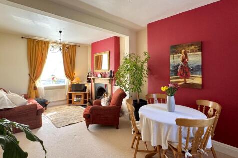 Open Plan Lounge/Dining Room